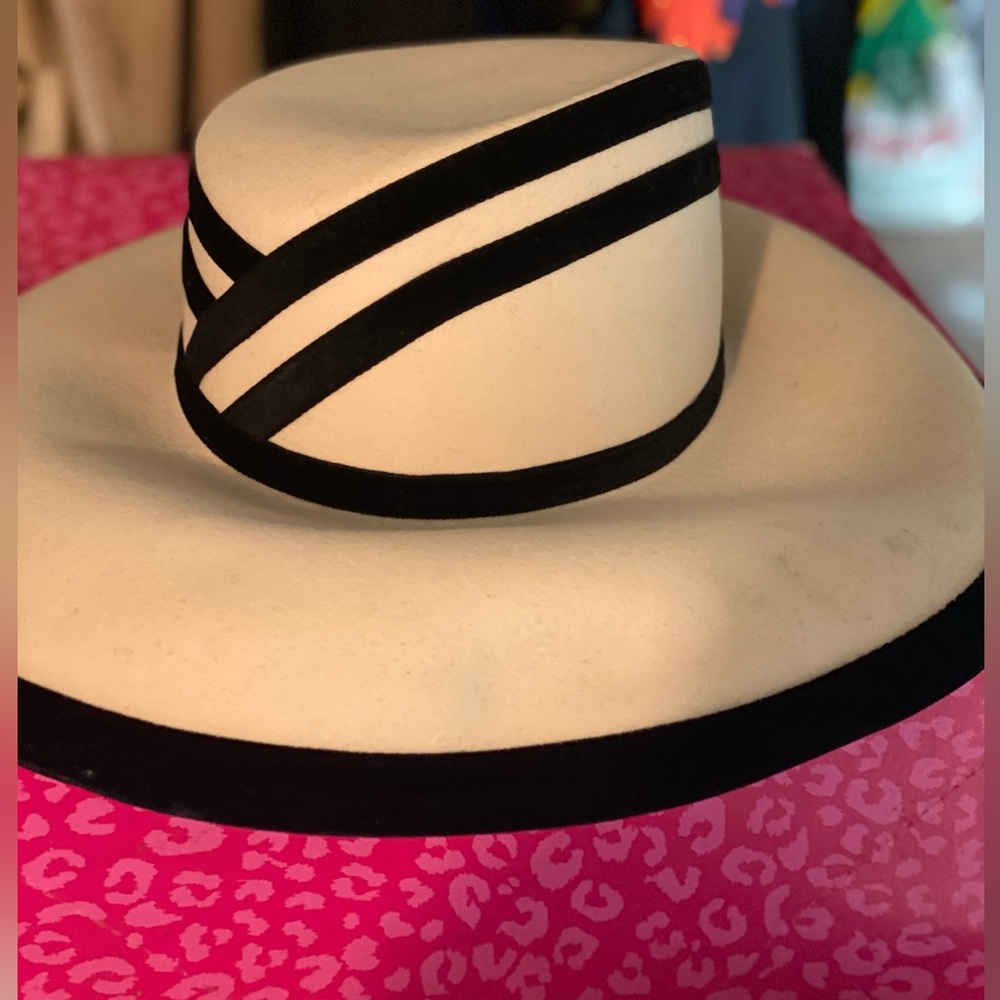 Never worn Whittall & Shon Winter white & Black derby hat.
